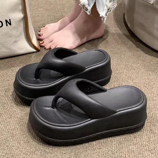 Women's EVA 7cm Thick-Soled Flip-Flops: Trendy, Height-Boosting, Soft & Non-Slip, Perfect for Summer Outdoors.