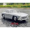 WELLY 1/24 Mercedes Benz 300SL Alloy Scale Model Car Model Diecast Metal Static Collection Children Toy Car Vehicles Gifts