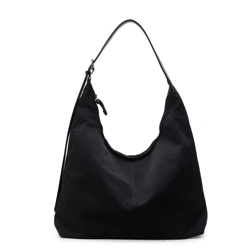 

Korean Large-capacity Tote Bag Women s 2026 New Fashionable Simple Crossbody Bag Lightweight and Versatile Commuter Shoulder Bag Length 40 Height 38 Thickness 10 чорний