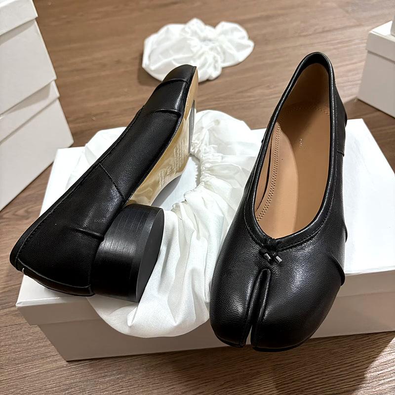Guangzhou high version tabi medium heel split-toed shoes women's full leather pig's trotters ballet horse single shoes