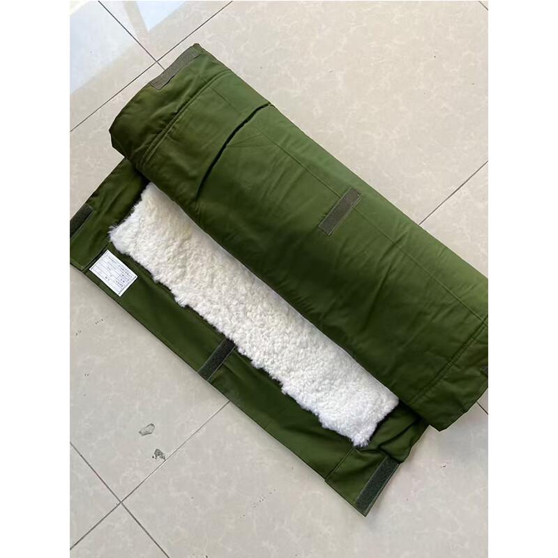 

9517 Зимний матрасный чехол из овечьей шерсти 185 x 70 cm