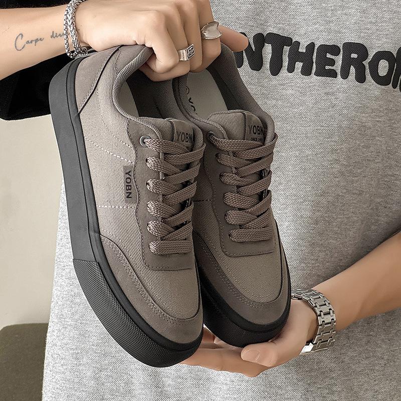 Men Board Shoes 2026 Comfortable Flat Casual Canvas Shoes Lightweight Wear-resistant Men Student Trend Sneakers Hombre