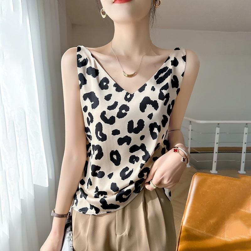 

Сатиновый топ на широких бретелях с V-образным вырезом, летний, новый, многоцветный, внутренний, свободный и универсальный, основа для костюма, топ на бретелях XXXL