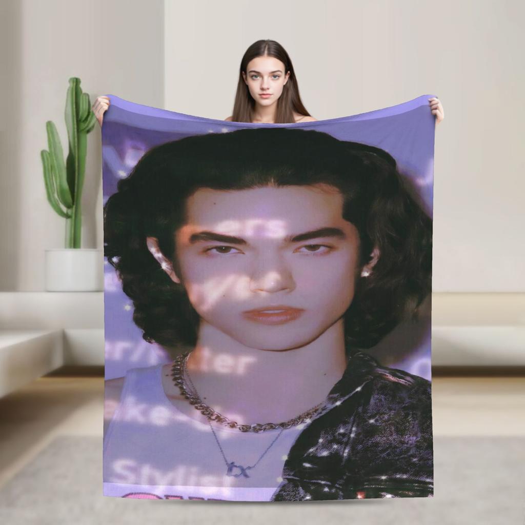 Super Soft Blanket Students Airplane Travel Conan Gray Printed Bedding Throws Flannel Bedspread For Bedroom Sofa Bed Cover