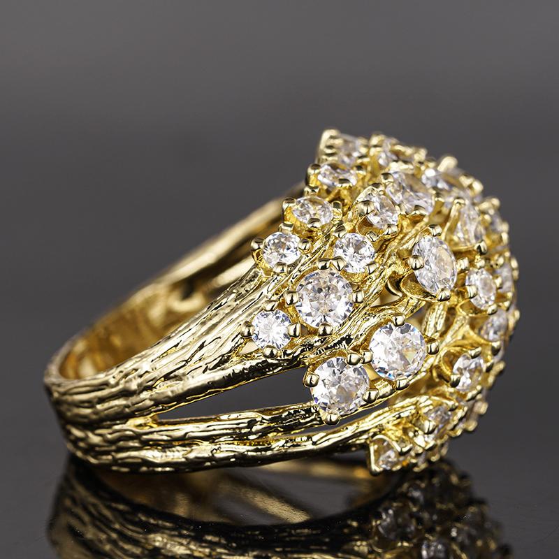 Huitan Brilliant Gold Color Rings for Engagement Charming Noble Temperament Accessories Delicate Dazzling Modern Party Jewelry
