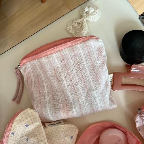Korean ins polka dot love lipstick bag, high-value girl, hand-held makeup bag, large-capacity liner storage bag