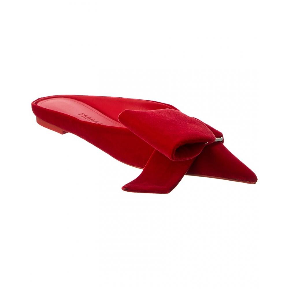 

Salvatore Ferragamo Ferragamo Emii T Velvet Flat красный