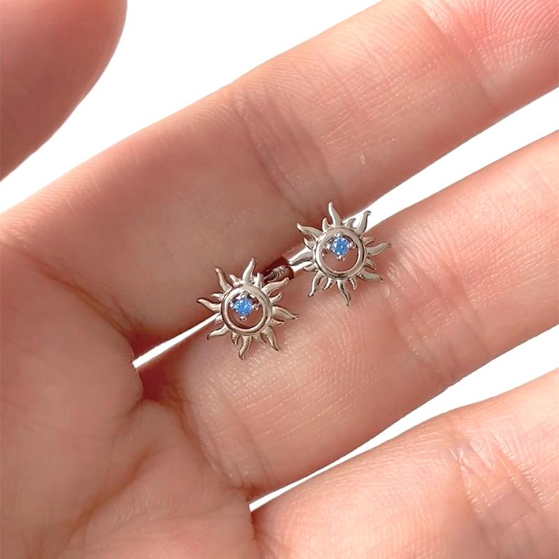1Pair Silver Color Blue Diamond Sunflower Stud Earrings  Temperament Light Luxury Earring For Women Party Jewelry Gift