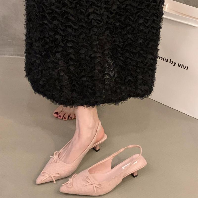 Neue Sommer Schuhe mit niedrigem Absatz für Damen Sandalen Modische spitze Slipper Elegante Tanzpumps