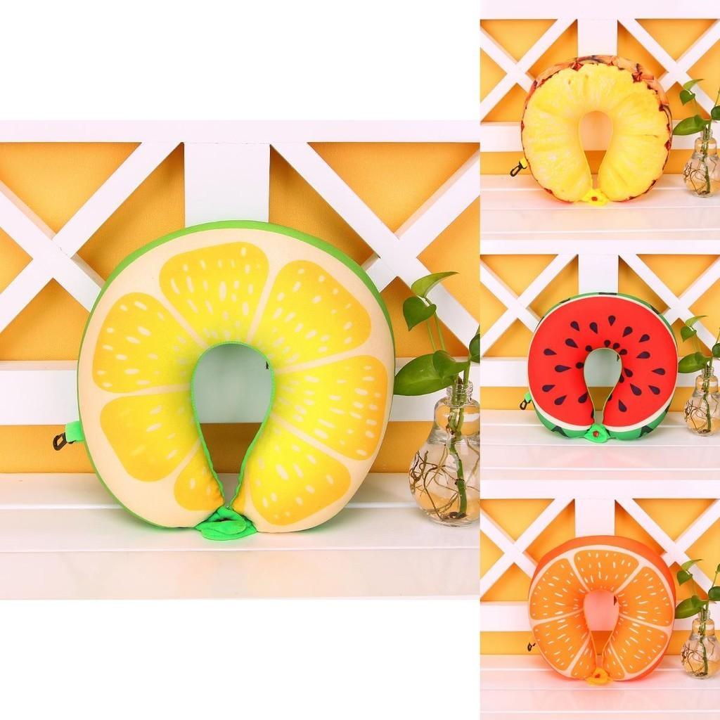 Entzückendes U-förmiges Nackenkissen mit Schaumstoffpartikeln und Plüsch-Fruchtdesign, perfekt für Reisekomfort