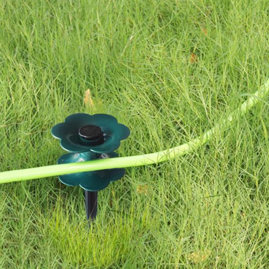 Garden Hose Guide Spike Ground Insert Hose Guide with Spin Top Spiked Hose Guide Aid Keeps Garden