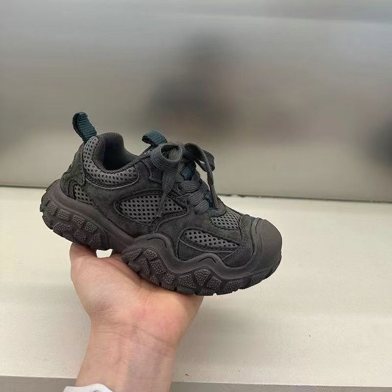 Children's sports shoes 2025 spring and autumn new girls soft-soled casual shoes boys breathable running shoes medium and older children's shoes