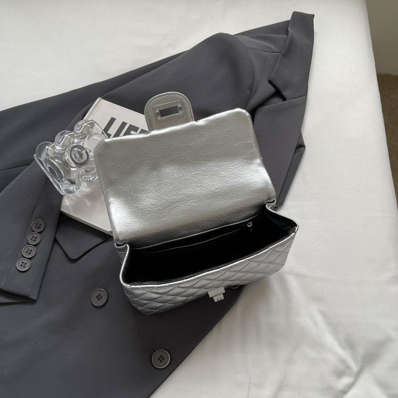 New fashionable high-end diamond chain bag versatile portable shoulder oblique span women's bag