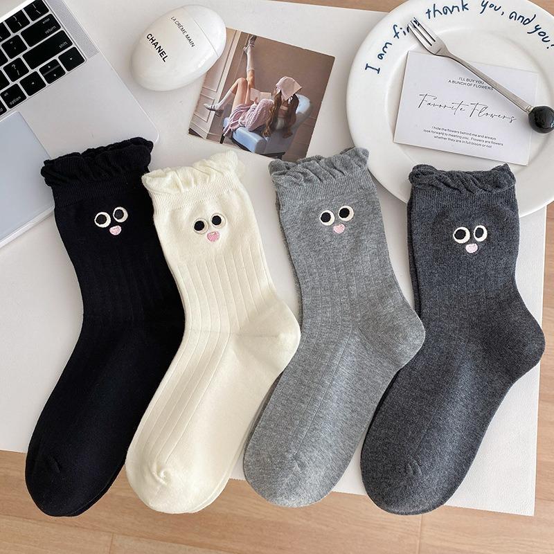 5 Pairs of Female Spring and Autumn Lovely Sweet Bubble Mouth Lace Eyes Expression In The Tube Pile Socks