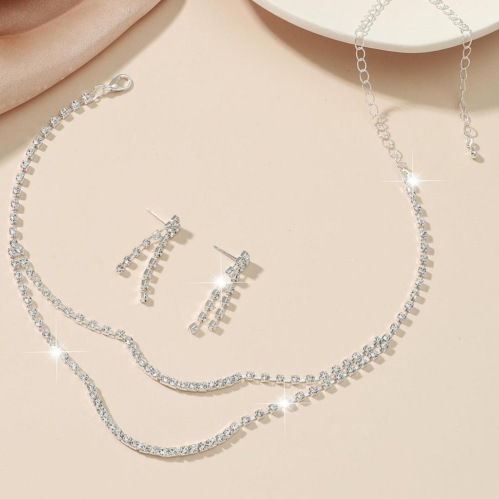 Stilvolles und schlichtes Strass-Halsketten-Ohrstecker-Set zweiteiliges Set