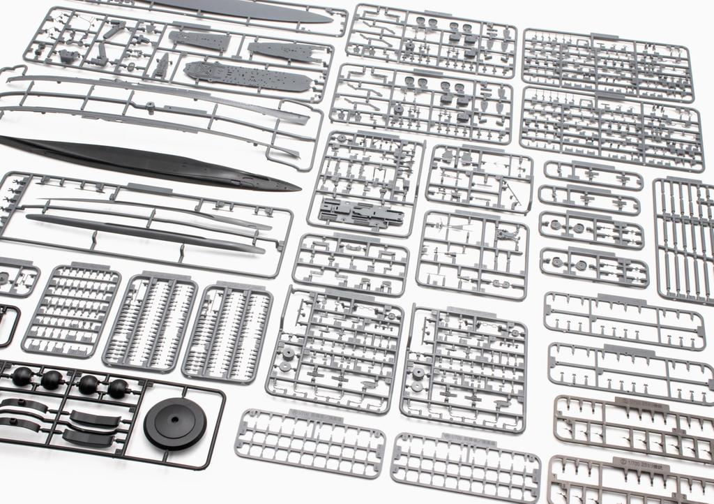 Fujimi Models Imperial Japanese Navy Series 55 Japanese Navy Heavy Cruiser Ibuki 1/700 No. FH-55