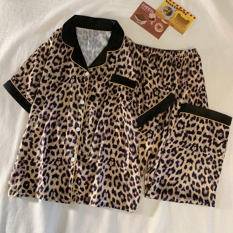 Luxury Leopard Print Pajamas Women'S Ice Silk Summer Thin Short-Sleeved Shorts Silky Smooth Cardigan Style Can Be Worn Outside Loungewear