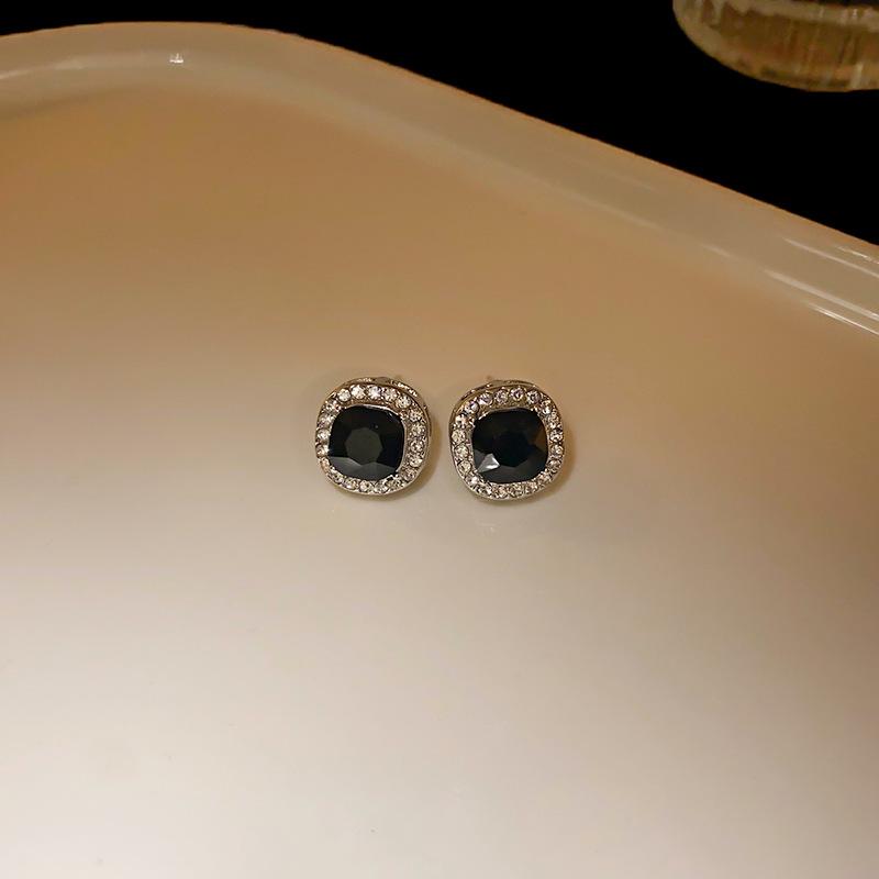 Náhrdelník s květinou z vsazených diamantů a retro náramek s náušnicemi - Evropský a americký styl Klíční kostní řetízek Špičkové šperky