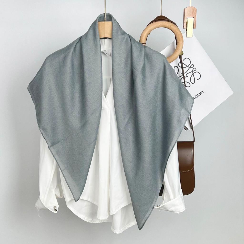 Einfarbiger Seidenschal: Damen Monochromer Lässiger Kopftuch, Sonnenschutzschal, Dekorativer Stil