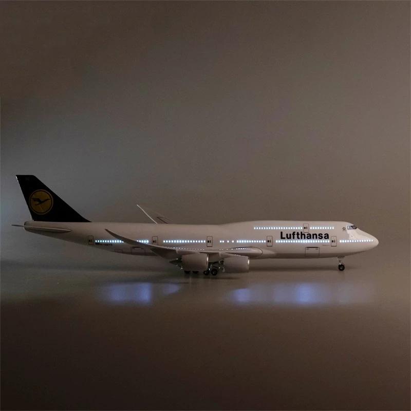 Airplanes Decoration 47CM Luthansa Airlines B747 Aircraft Model Plane B747 Collection Plane With Landing Geal Build Display Gift