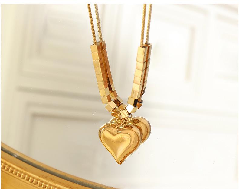 Korean Trendy Love Heart Snake Bone Chain Women's Non-Fading Versatile Peach Heart Pendant Necklace