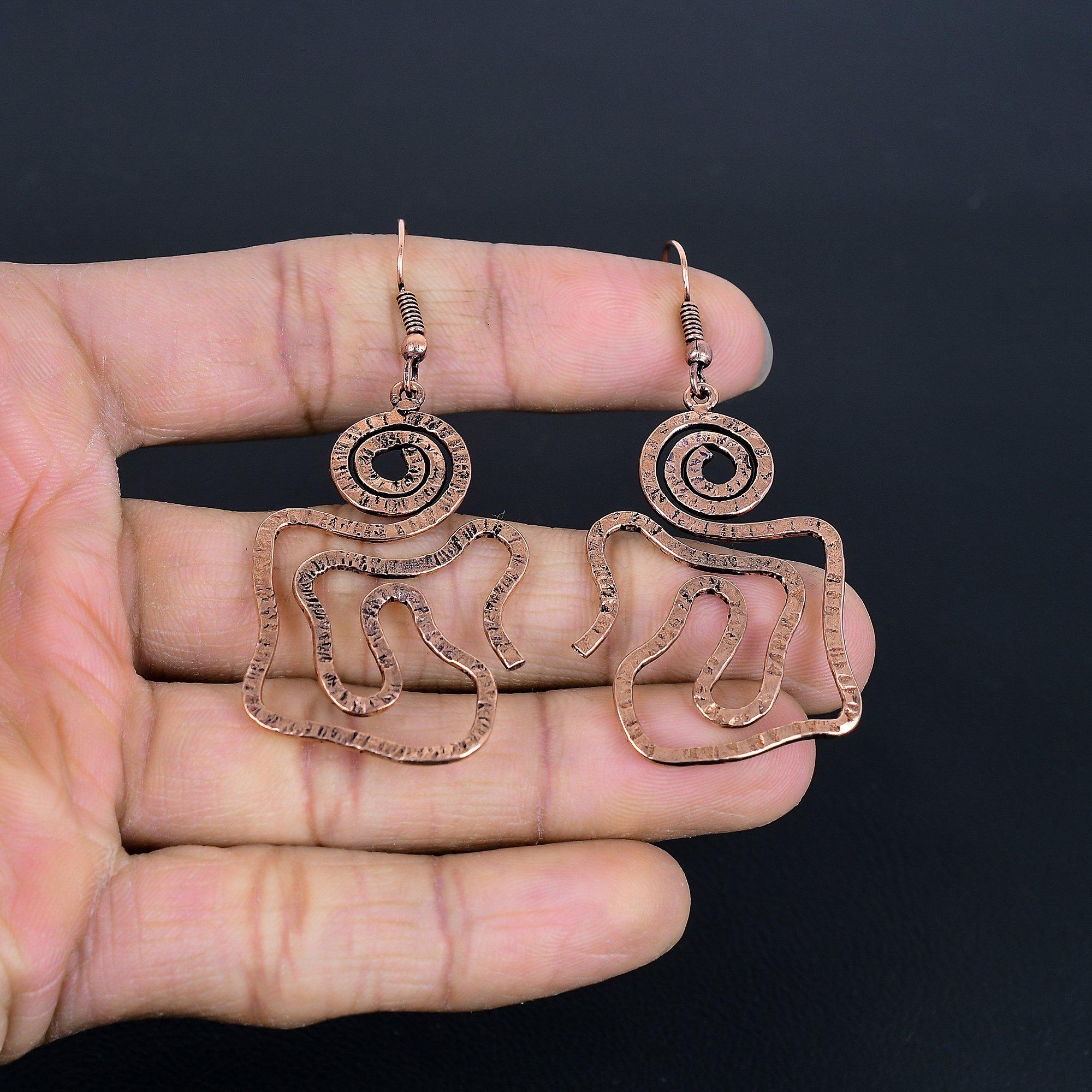 

Дизайнерские медные серьги, Ювелирные изделия из драгоценных камней ручной работы, Подарки для жены, Совершенно новые серьги 2.55 Inches