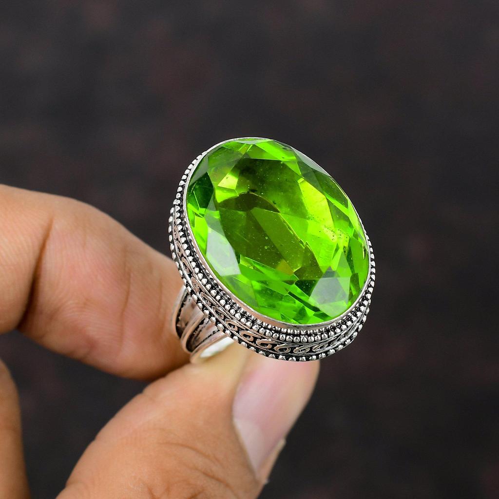 Facettierter Peridot Ring Handgefertigter Eleganter Schmuck 925 Sterlingsilber Ring Einzigartiger Vintage Ring Brandneuer Edelsteinschmuck Alle Größen verfügbar