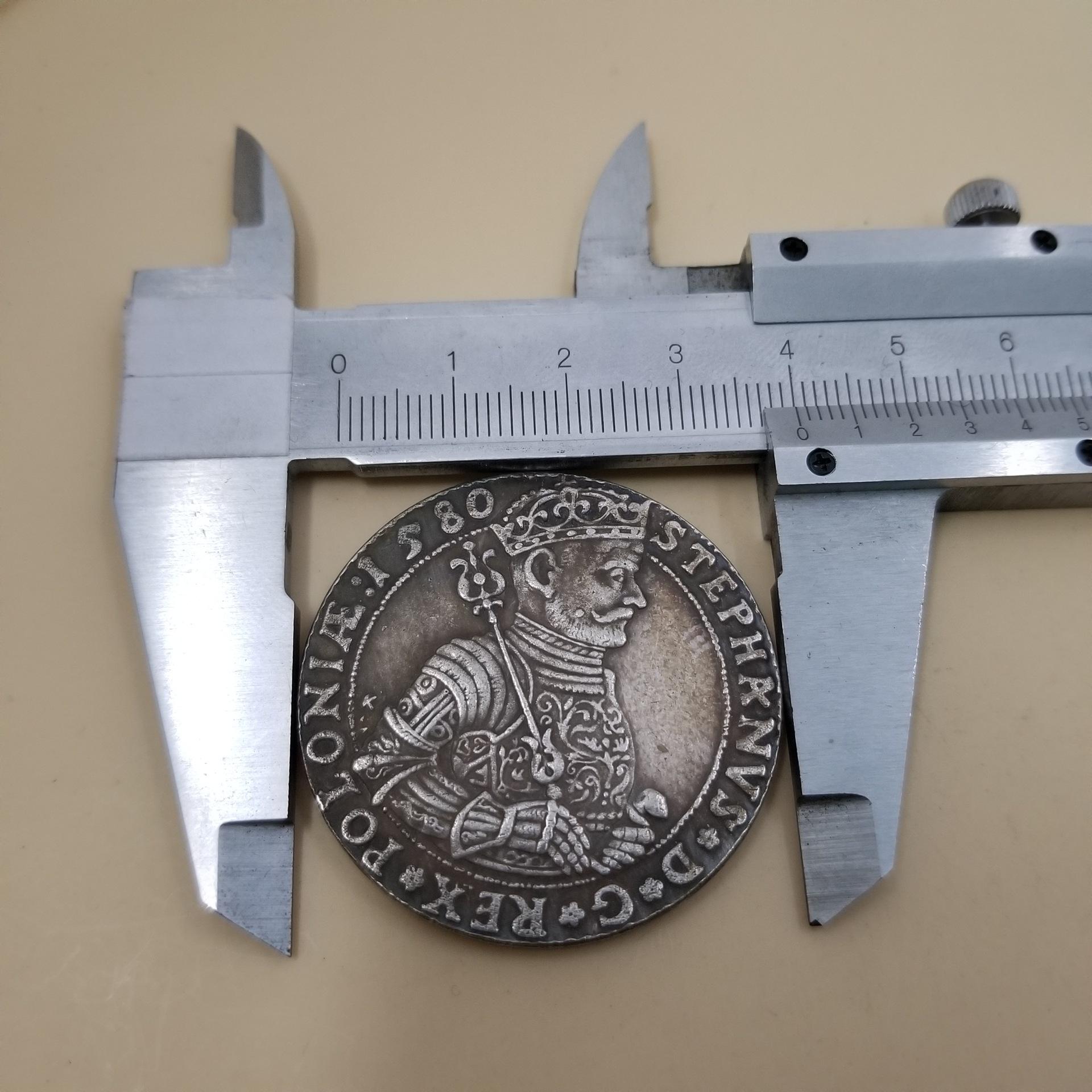 

Памятные коллекционные сувенирные серебряные монеты Польши 1580 года as the picture