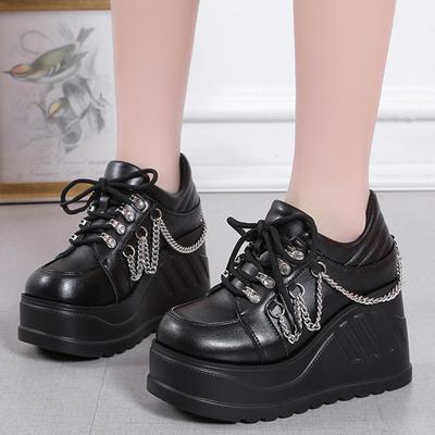 Mode Chaîne en Métal Punk Gothique Chaussures Femme Semelle Épaisse Sneakers à Talons Compensés Hauts pour Femmes 2024 Nouveaux Noirs Plateforme Épaisse Y2K Chaussures Uniformes