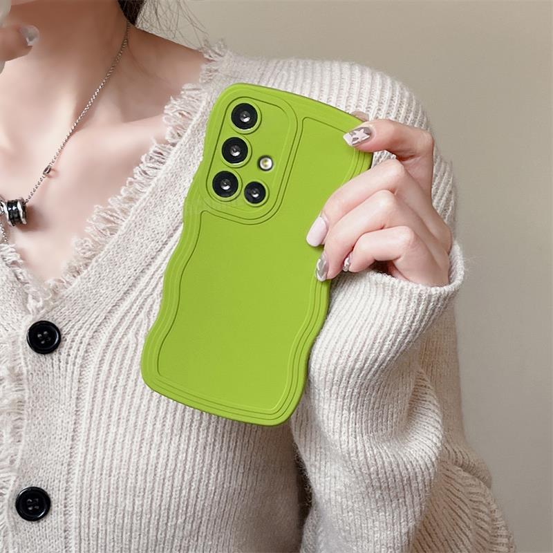 A 51 71 12 Curly Wavy Liquid Silicone Case For Samsung Galaxy A51 A71 4g A12 5g A50 A21s A30 A20 A04 Protect Soft Cover A14 A24