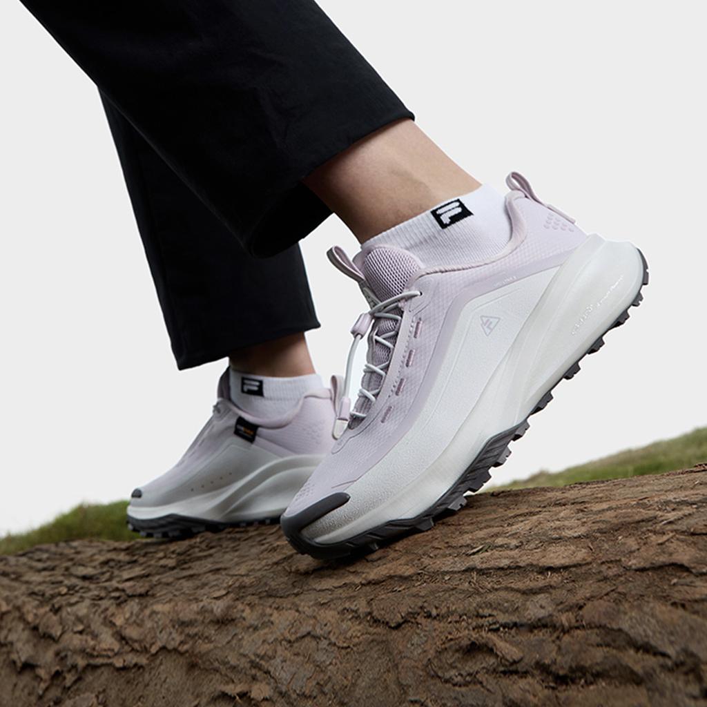 FILA Women's Retro Casual Chunky Sneakers A12W511201FWR