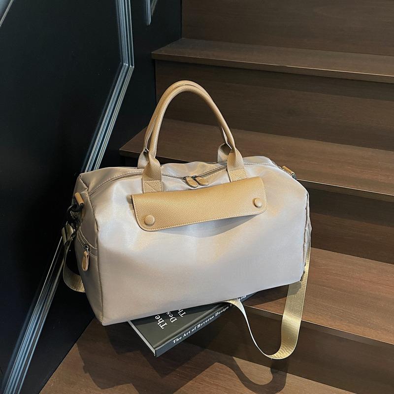 New 2025 Portable Short-haul Large-capacity Travel Bag, Light and Small Fitness Bag, Leisure Business Trip Duffel Bag for Women