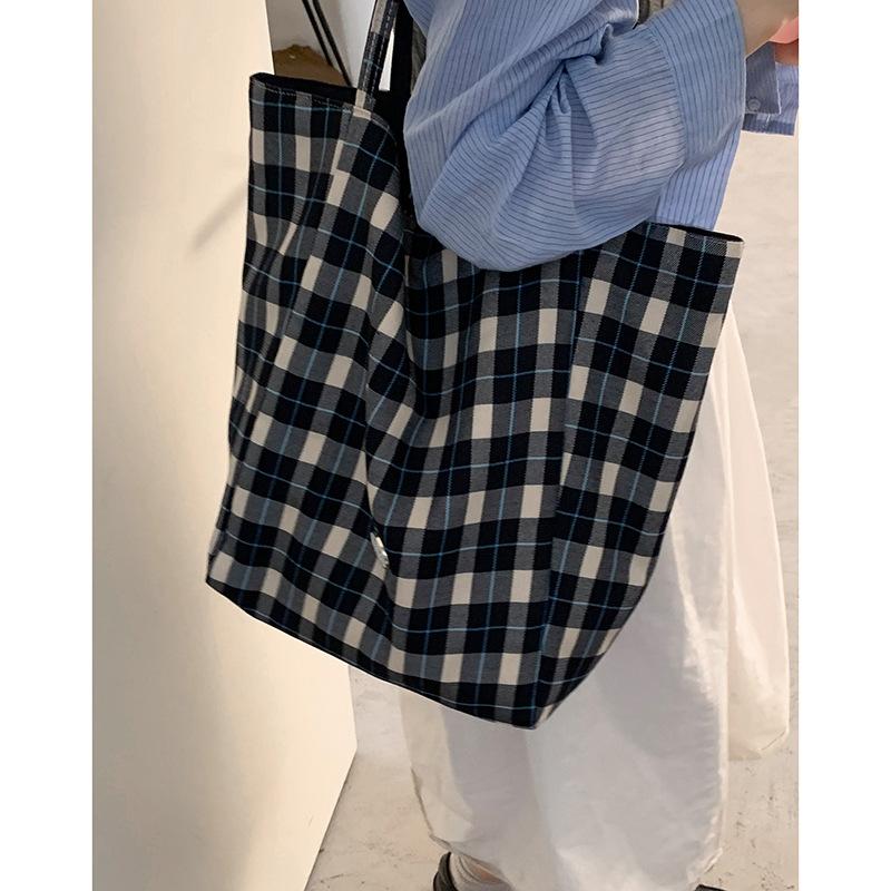 Casual double-sided canvas bag Korean lazy style underarm bag women's 2025 new large-capacity plaid tote bag