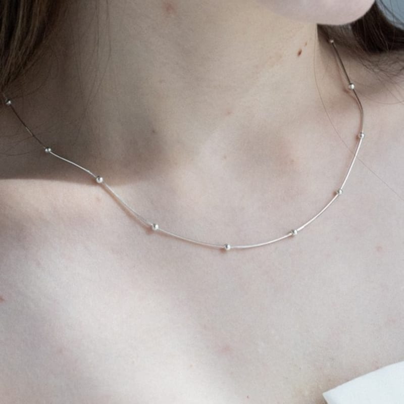 

ПЕРЕД СХОДОМ МІСЯЦЯ [Срібло 925] Кольє-ланцюжок з кульками-змійкою SN207 Silver