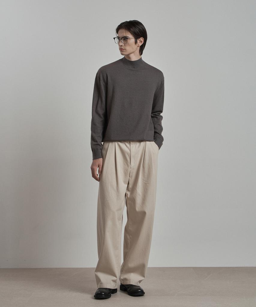 WORK ON BODY OFF Kor Semi-Overfit Mock Neck Knit [Charcoal]