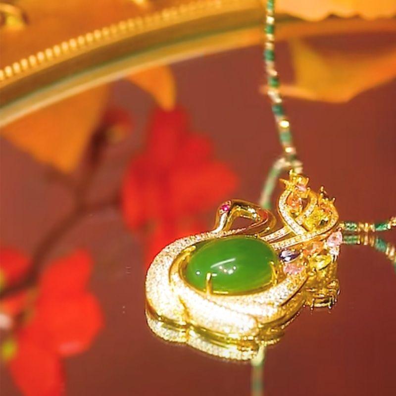 New Pendant Jasper Swan Opal Full Diamond Necklace Women's Fashion Collarbone Chain Versatile Clothing Pendant