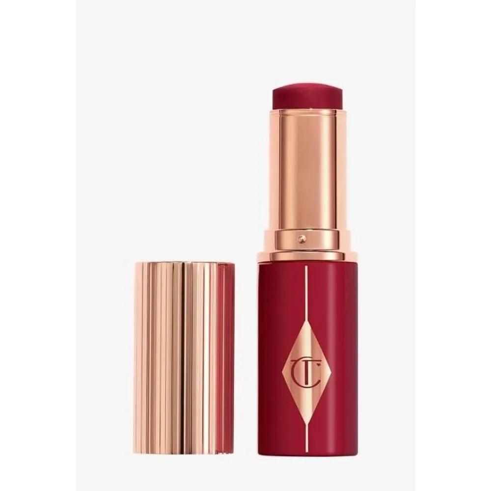 Charlotte Tilbury Unreal Blush Healthy Glow Stick - Berry Glow The colour is called