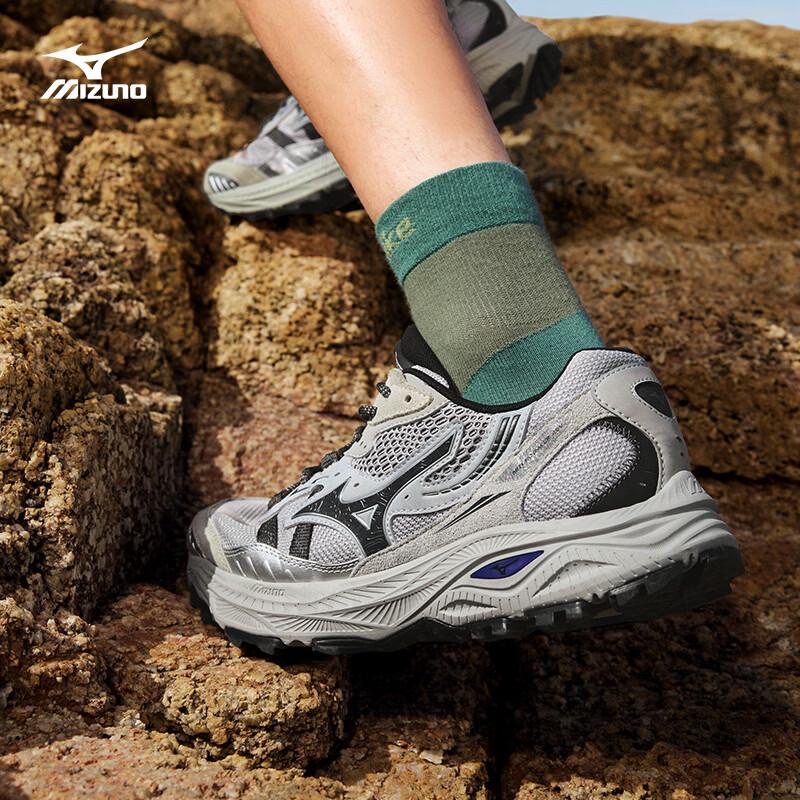 Mizuno RACER ADV Retro Trail Running Shoes