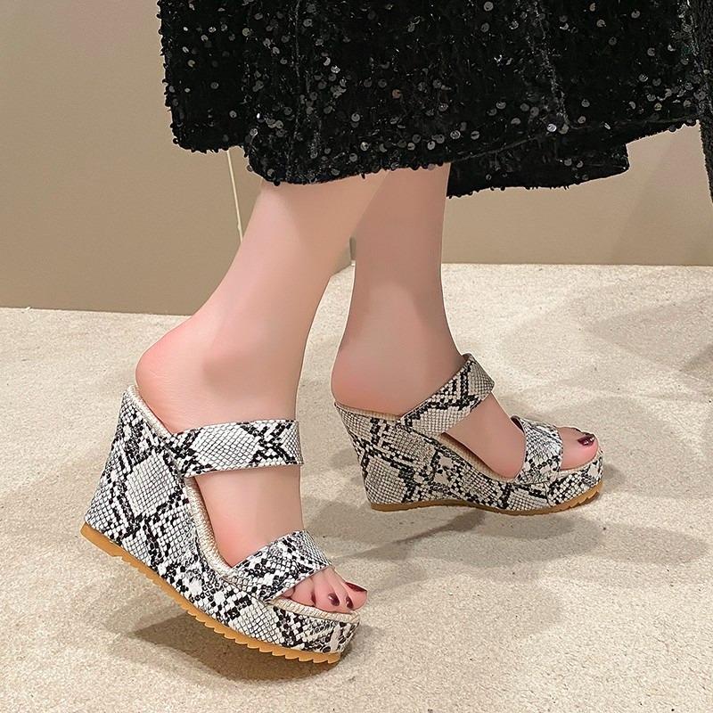 Fashion Punk Platform Wedges Snakeskin Women Slipper Sandals 2025 New Summer Chunky Heels Gothic Sandals Mules Sandals