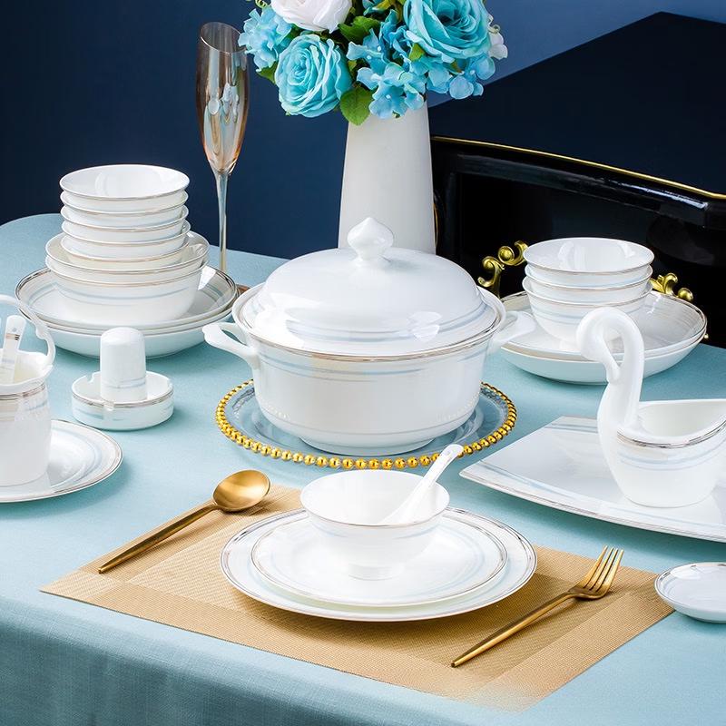 Jingdezhen Hand-Painted Bone China Swan Decor