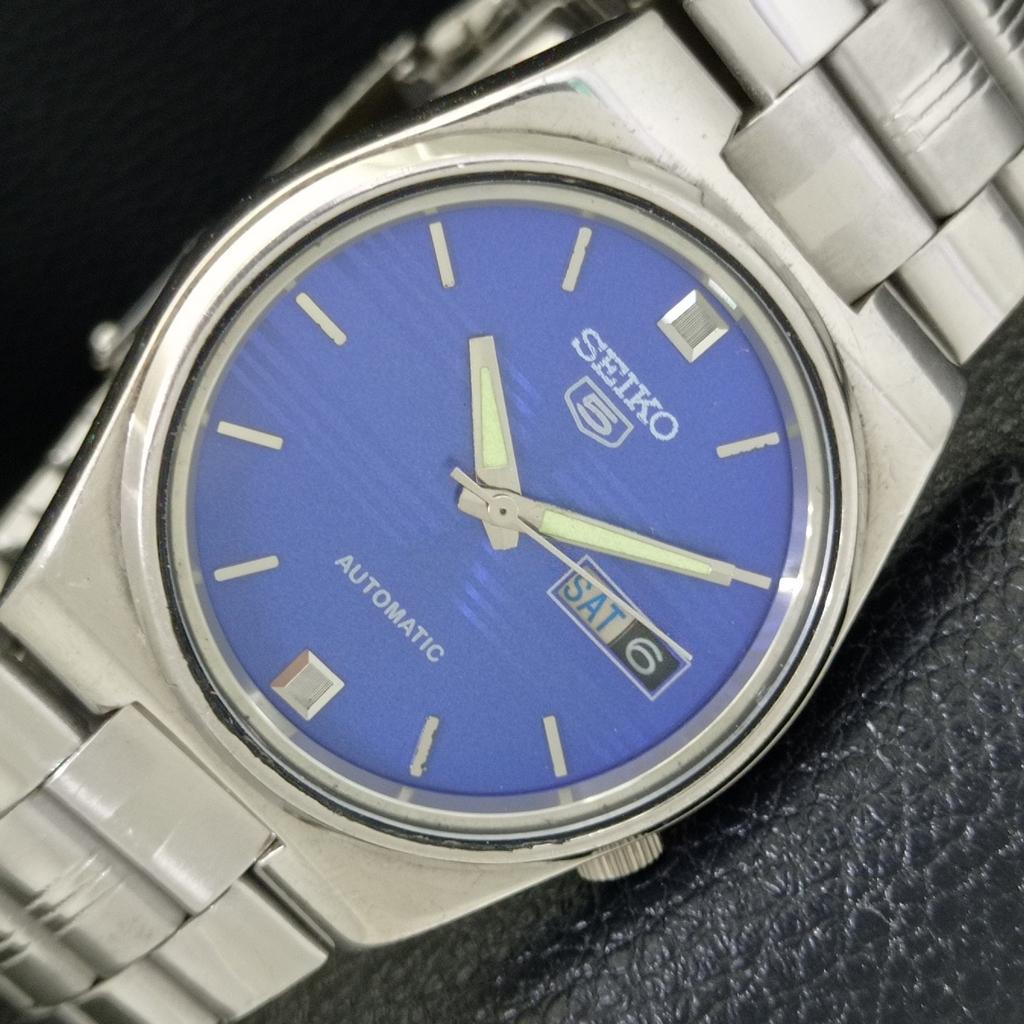

ПОДЛИННЫЕ ВИНТАЖНЫЕ МУЖСКИЕ ЧАСЫ SEIKO 5 AUTOMATIC 7009A ЯПОНИЯ С СИНИМ ЦИФЕРБЛАТОМ a701673-5 R206c-a701673