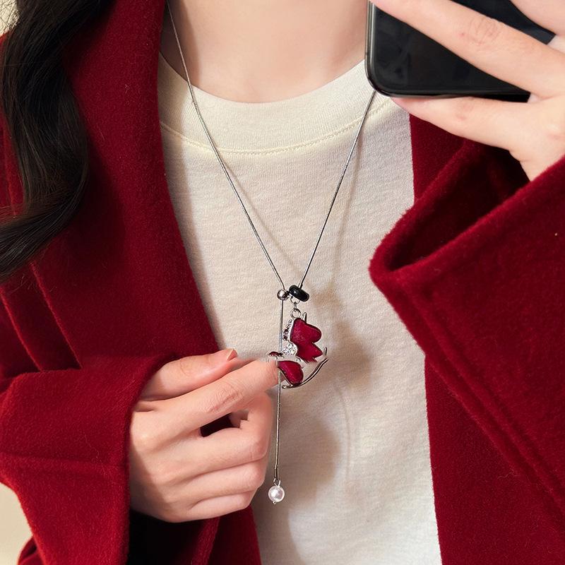 Luxurious Flocked Tassel Necklace: Sweater Chain & Autumn/Winter Fashion Accessory