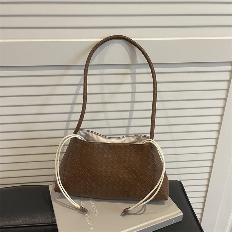 Korean Style Stylish Womens Single Shoulder Bag With Soft Pu Material And Inner Phone Pocket