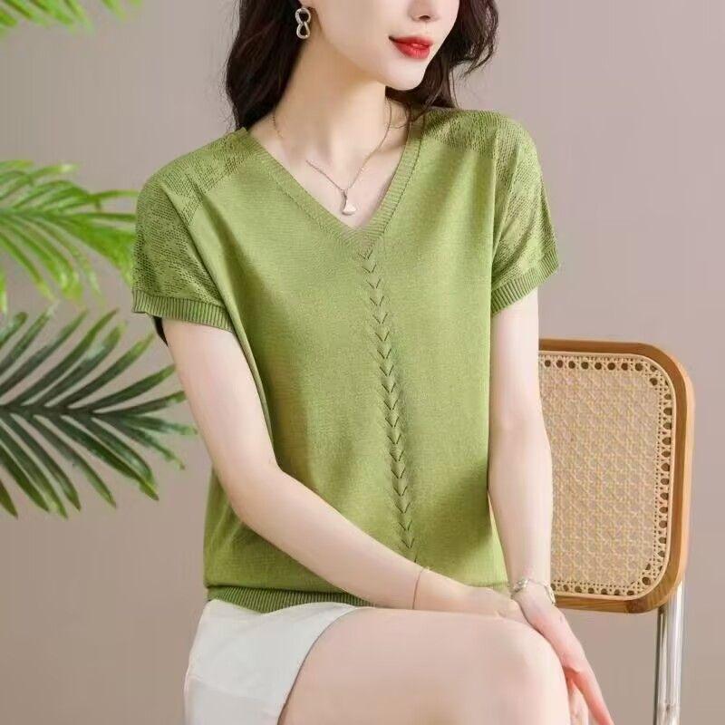 Women's Knitted T-shirt Summer Middle Aged Mom Summer Clothes Short Sleeved T-shirt Women's V-neck Shirt