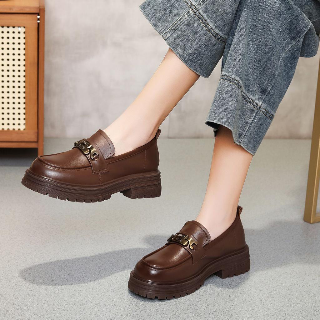 Loafers women's 2025 spring and autumn new first-layer cowhide platform single shoes retro breathable one-pedal small leather shoes large size