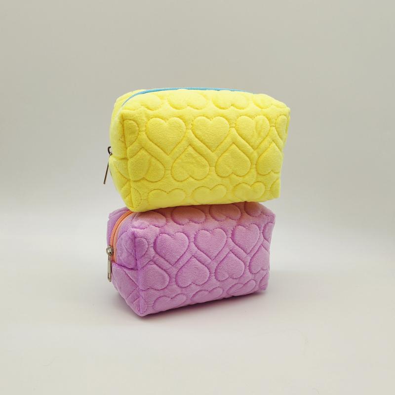 Love Pattern Plush Makeup Bag For Women Portable Travel Commuting Large Cosmetic Bags Zipper Toiletry Bag Washing Storage Bags