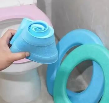 Toilet Cover with Silicone Cushion Pad and Blue Pattern, Fit for All- Everyday Use
