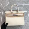26 Neue Leder Damen Tasche Silberne Schnalle Platin Tasche Litschi Muster Erste Schicht Rindsleder 25cm/30cm Damen Tasche, Großhandel durch den Hersteller