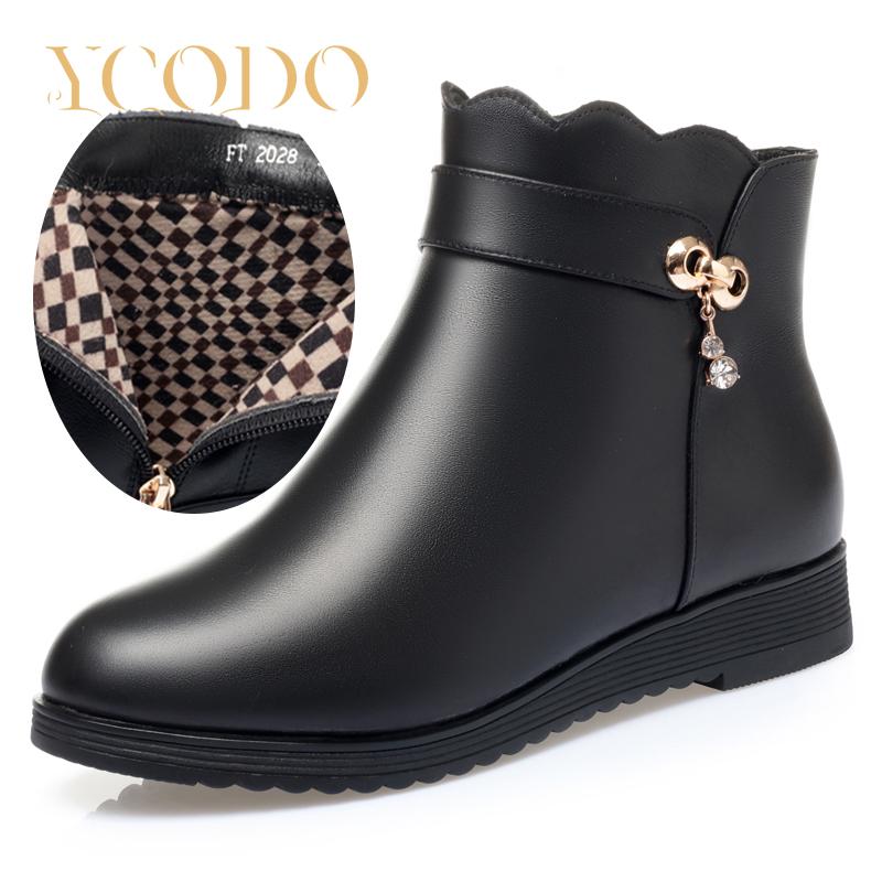 Vår-/vinterskinn for kvinner med myk såle, kort plysj og lerret på innsiden av to ankelstøvletter med metallkant