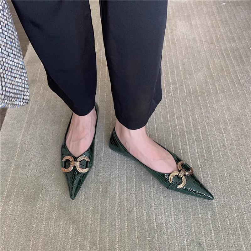 Fashion Flat Shoes for Women Spring Autumn 2025 New Pointed Flat Black Light Mouth Flat Heel Soft Sole Women's Shoes Plus Size 42 43 44